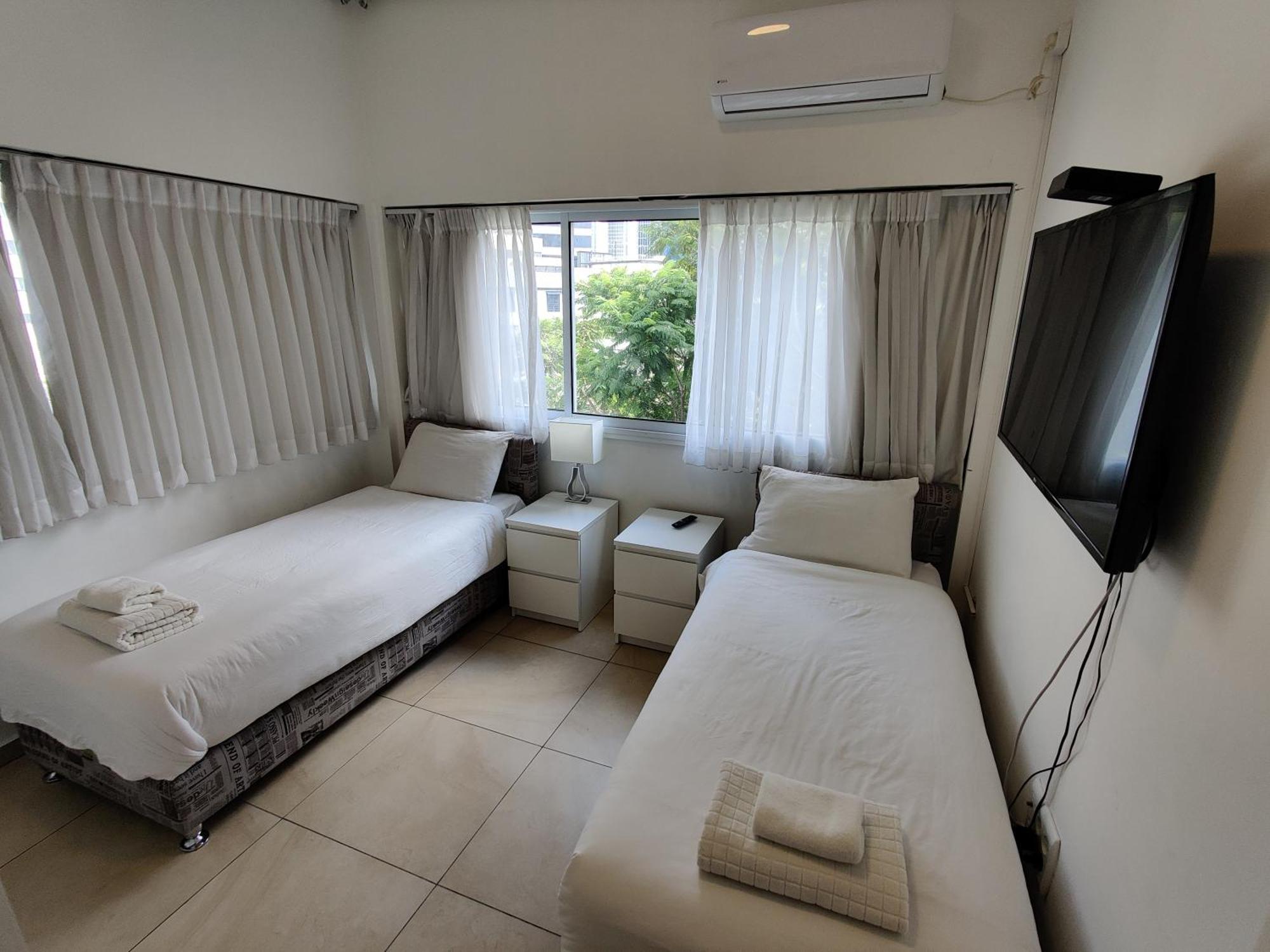 Begin19 & Hostel *