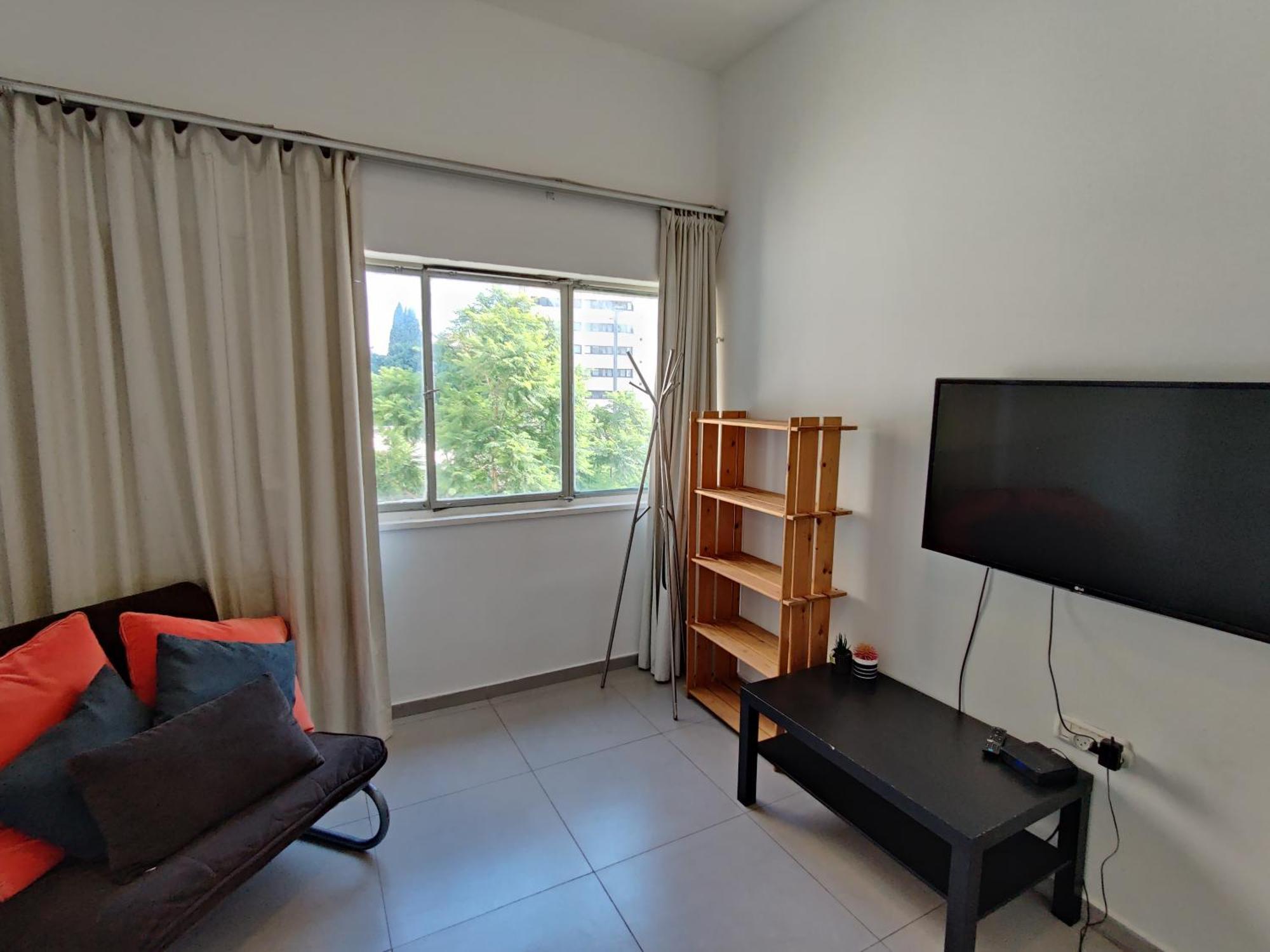 Hostel Begin19 & *